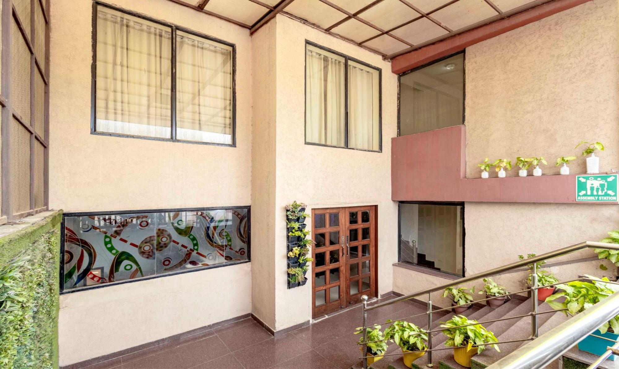 Hotel Treebo Maurice Baddi Exterior foto